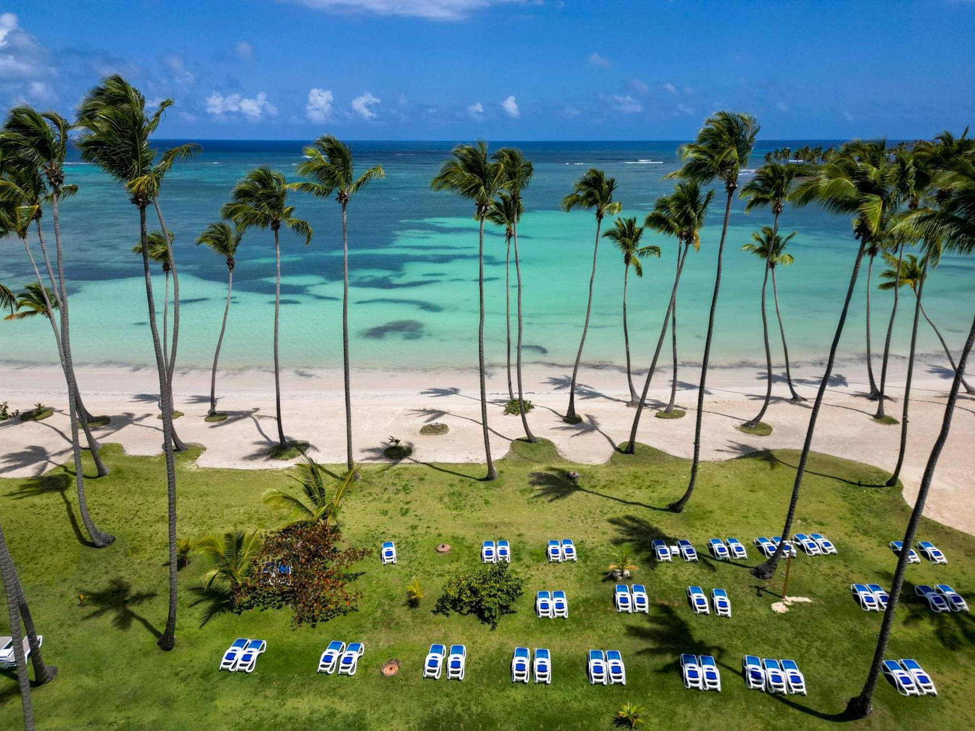 Wyndham Alltra Samana All Inclusive Resort Bagian luar foto